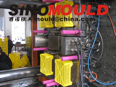crate mould 4 cavities mould testing picture 2